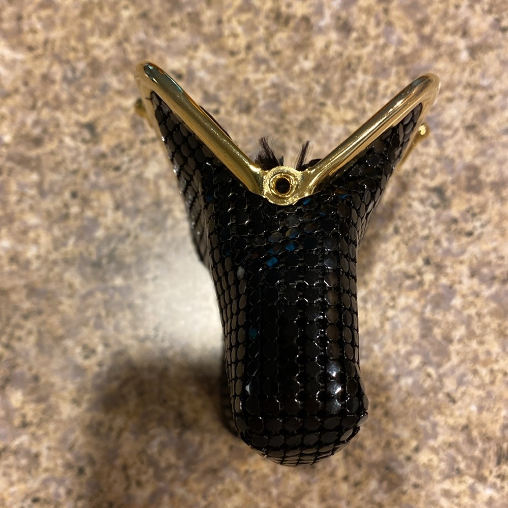 Dressy Fancy Coin Purse Bag With Kisslock Black and Gold Colored - Picture 6 of 17